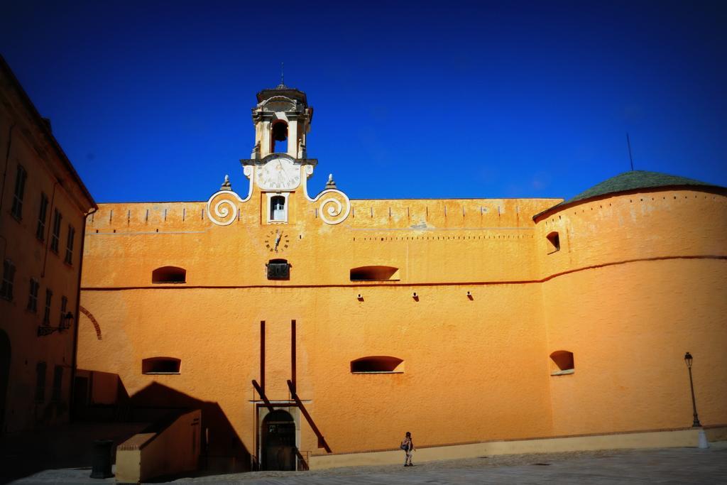 Appartamento Casa Mantinum Au Coeur De La Citadelle Bastia  Esterno foto